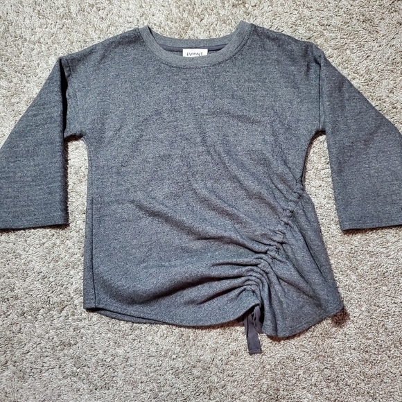 Evidnt Los Angeles Cute Front Scrunch Detail Wool Sweater - Picture 3 of 7